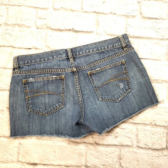 Old Navy Pants - Old Navy High-Rise Jean Shorts – No Stretch – Size 8